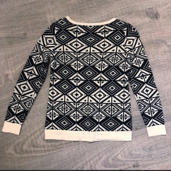 Banana Republic Aztec Style Sweater - Picture 4 of 9